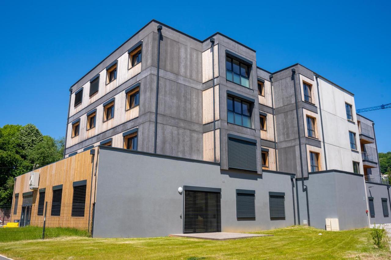 La Colloc Aparthotel Epinal Exterior photo